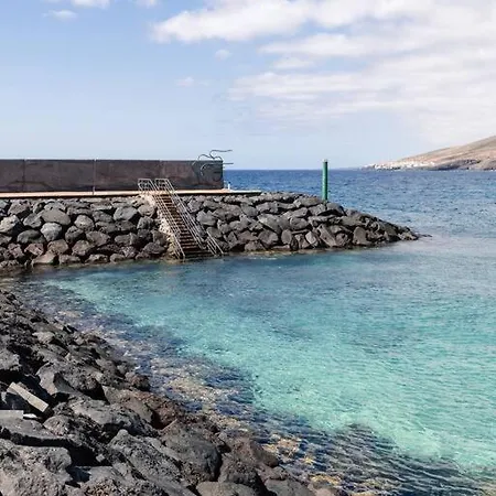 Marejada Coastal Puertito de Guimar